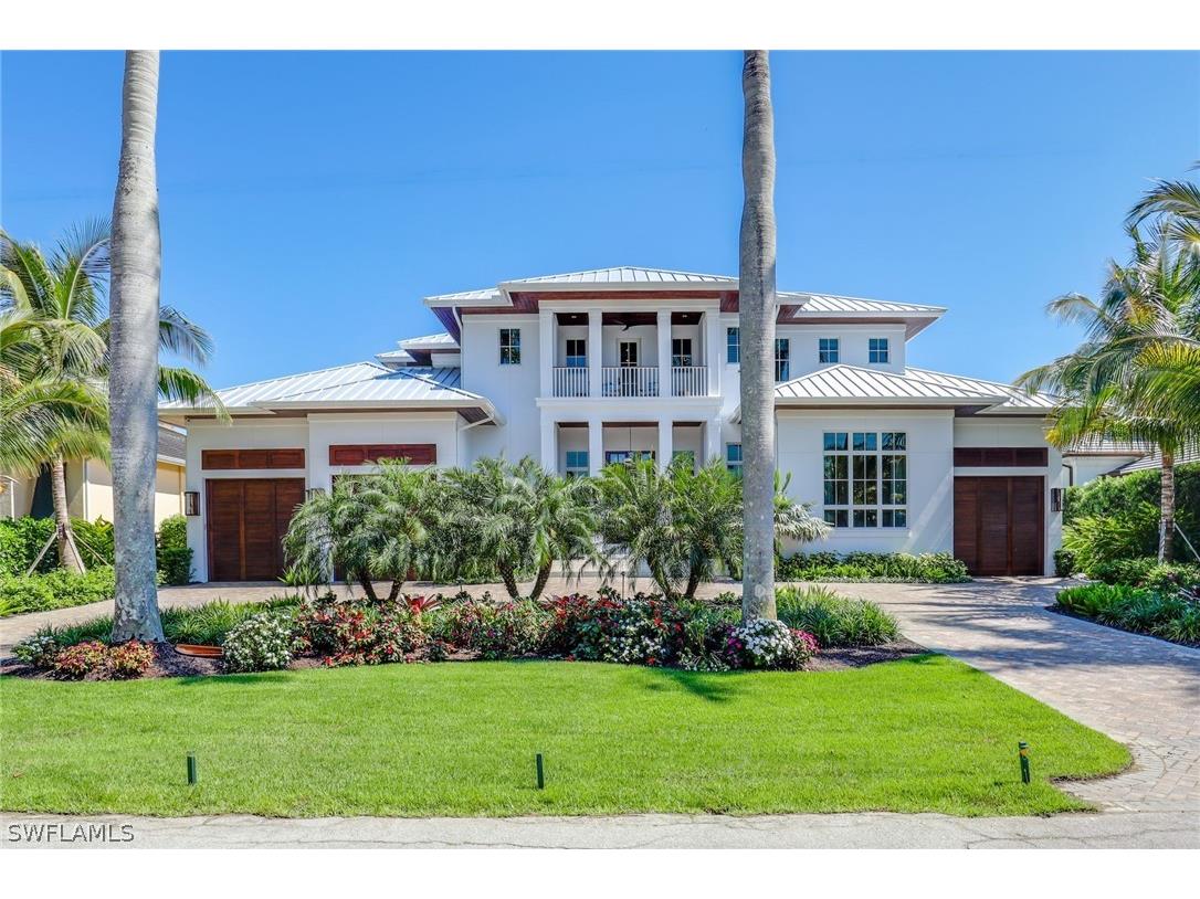 450 14th Avenue S Naples FL 34102 223003447 image1