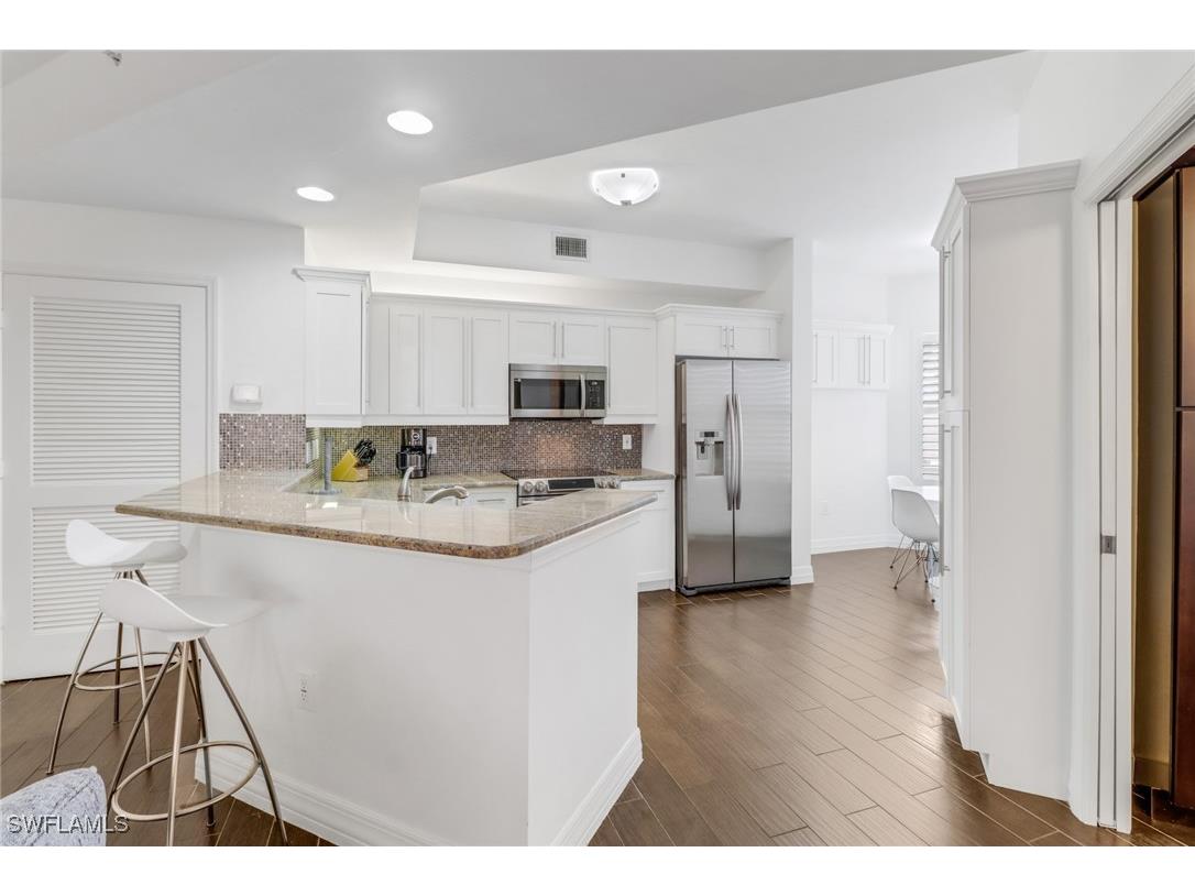 450 Bayfront Place #4201 Naples FL 34102 225070437 image4