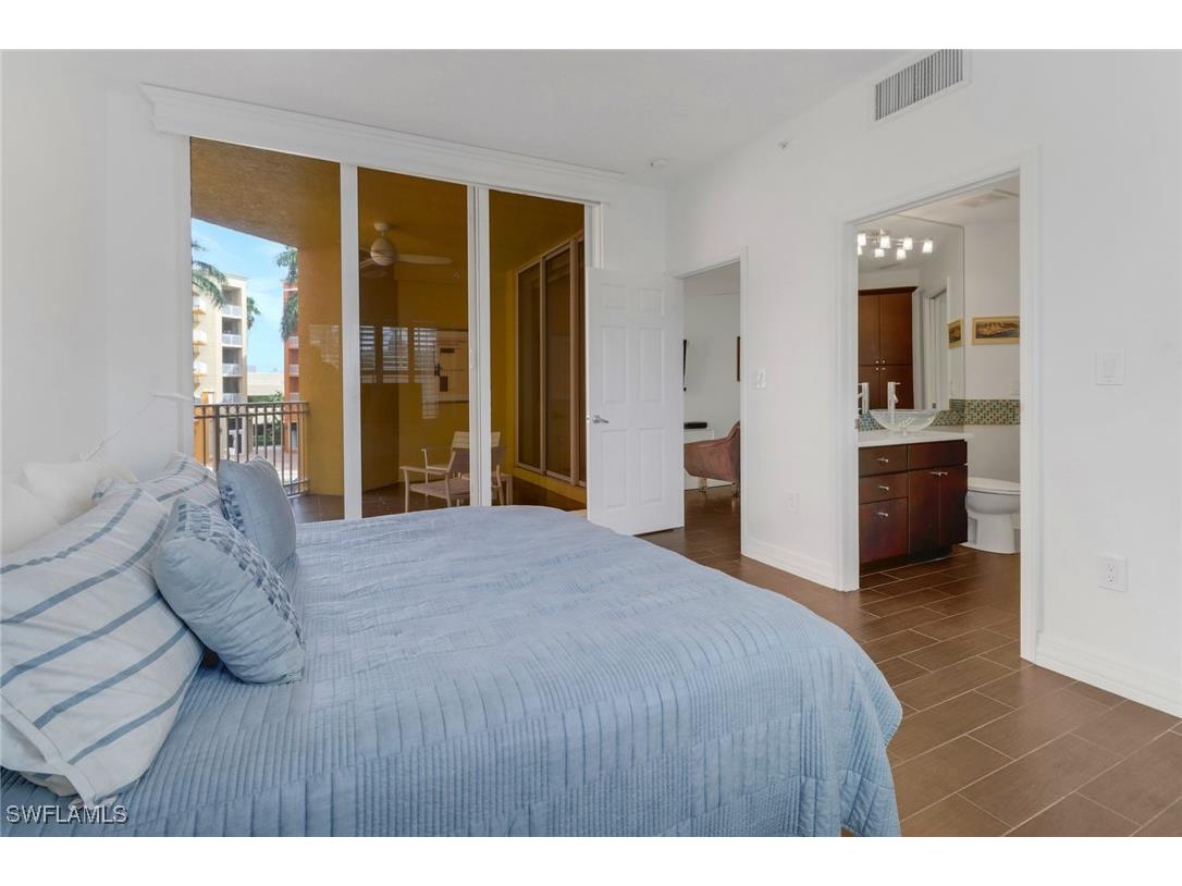 450 Bayfront Place #4201 Naples FL 34102 225083755 image10