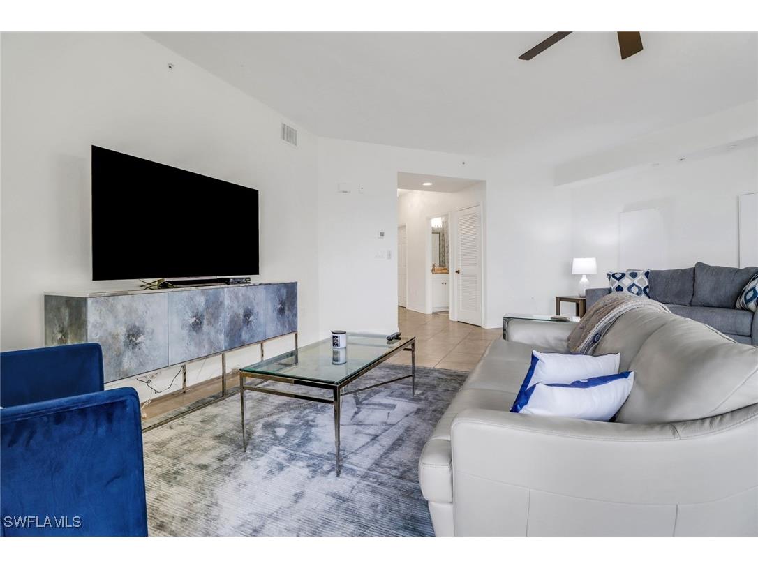 450 Bayfront Place #4206 Naples FL 34102 225072219 image3