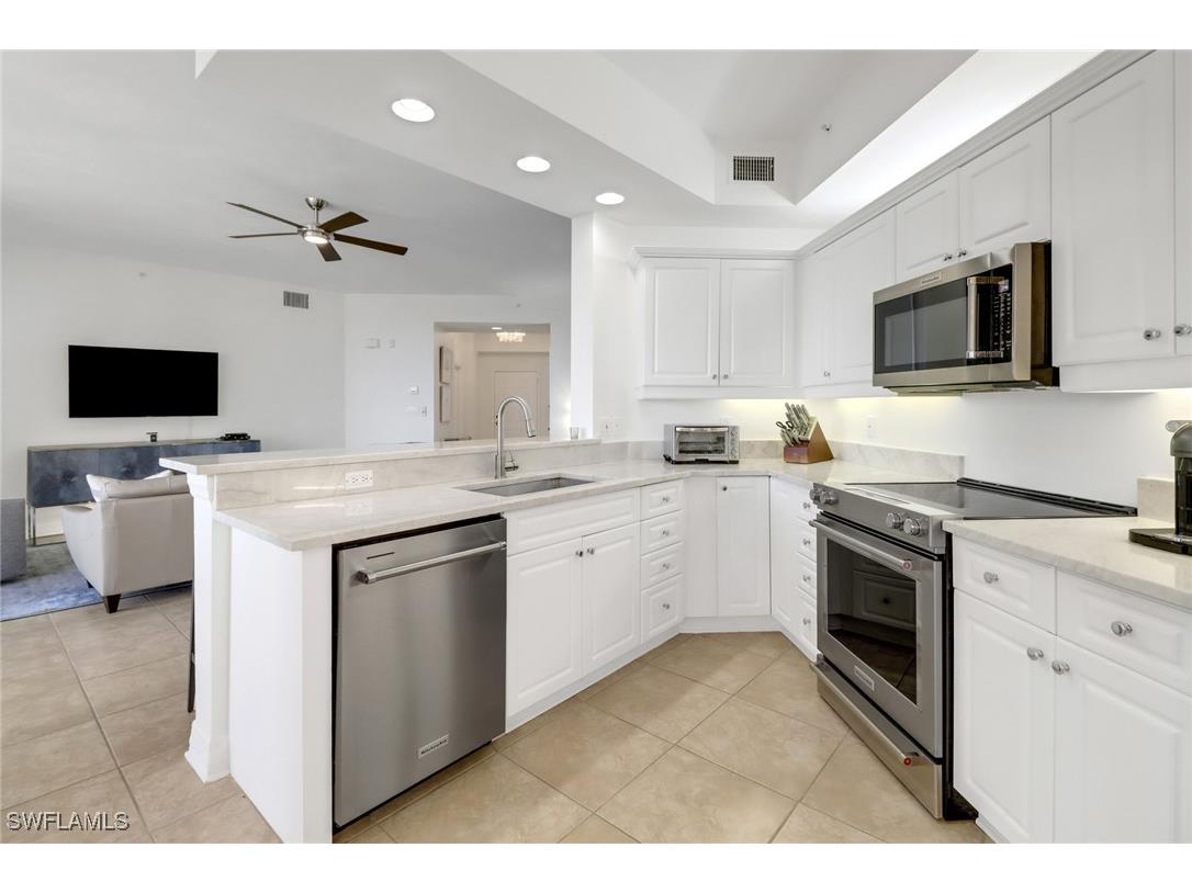 450 Bayfront Place #4206 Naples FL 34102 225072219 image8