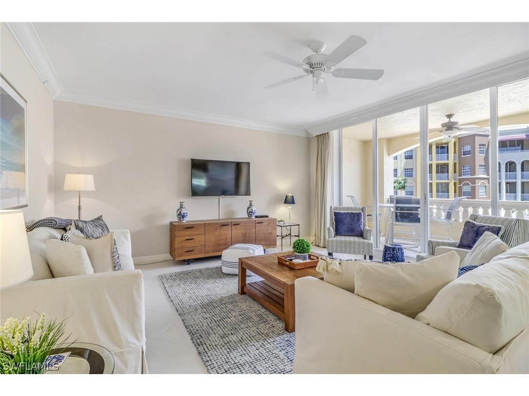 450 Bayfront Place #4304 Naples FL 34102 224031945 image1