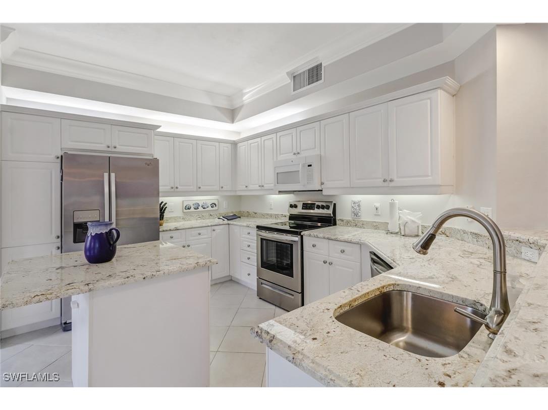 450 Bayfront Place #4304 Naples FL 34102 225081176 image11