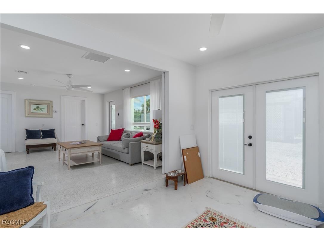 450 Birdsong Place Sanibel FL 33957 2026000235 image13