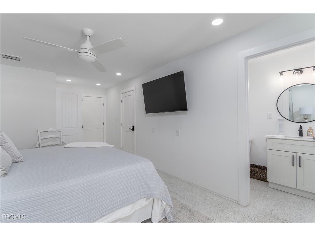 450 Birdsong Place Sanibel FL 33957 2026000235 image19