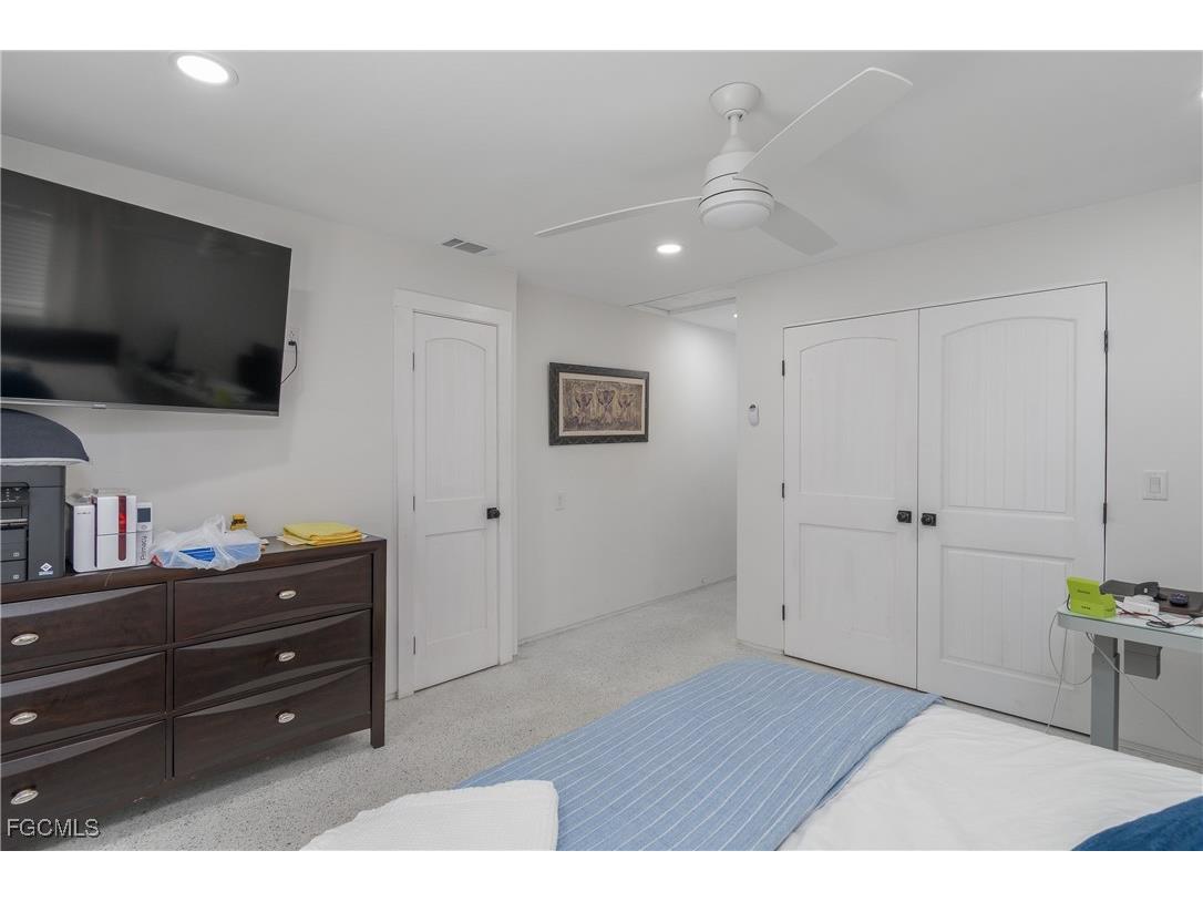 450 Birdsong Place Sanibel FL 33957 2026000235 image21
