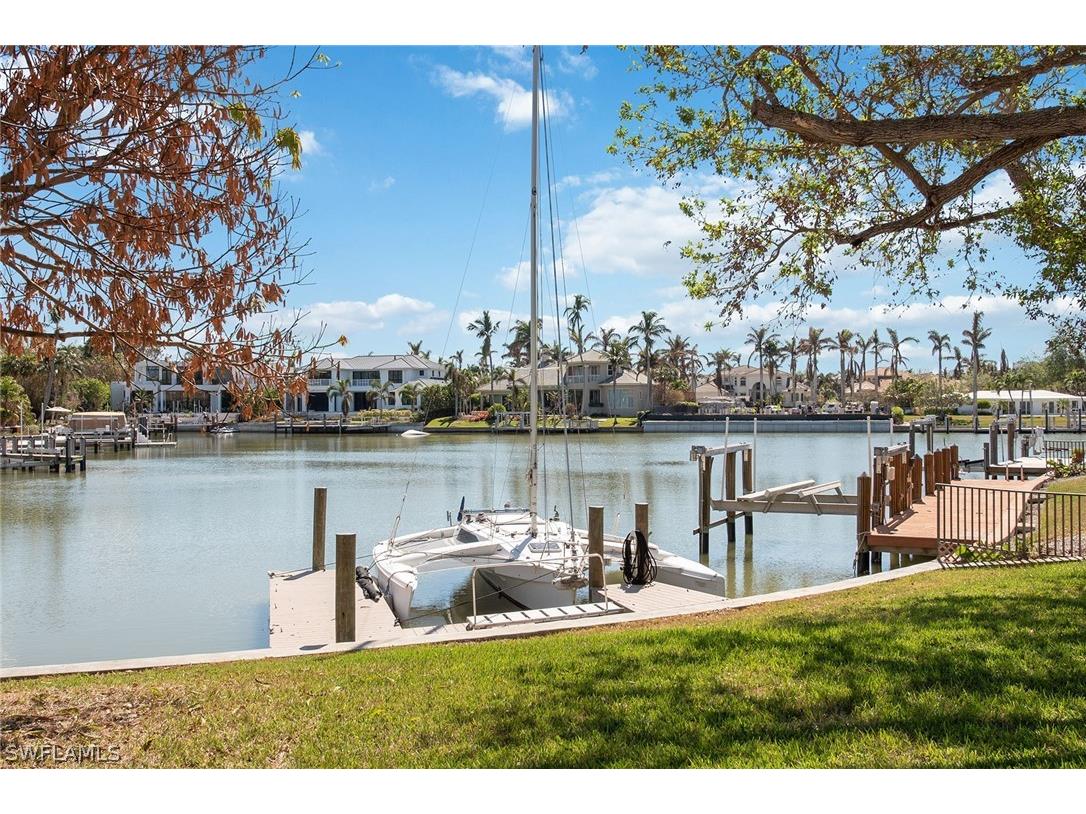 450 Bow Line Bend Naples FL 34103 222078471 image1