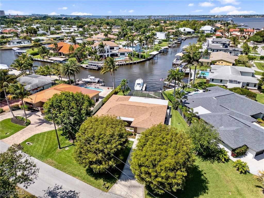 450 Keenan Avenue Fort Myers FL 33919 2025013979 image1