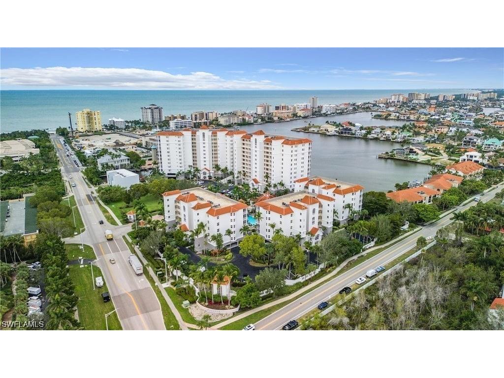 450 Launch Circle #302 Naples FL 34108 224001860 image1