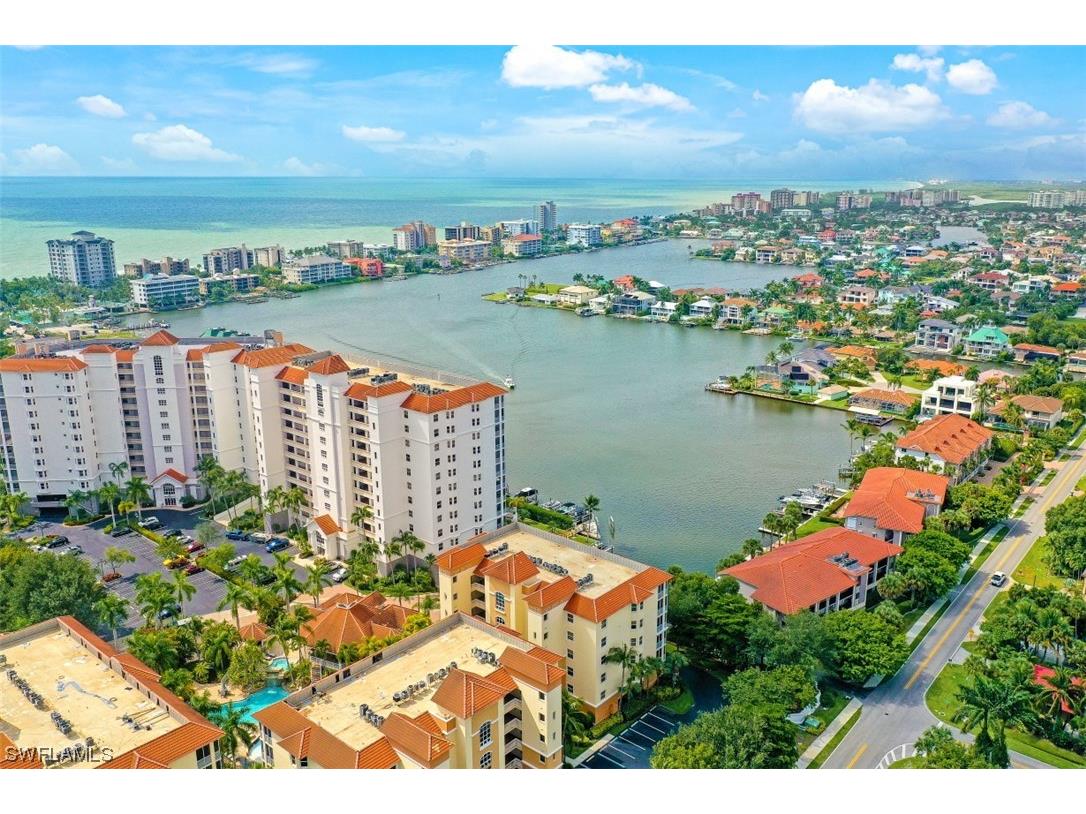 450 Launch Circle #303 Naples FL 34108 223040202 image1