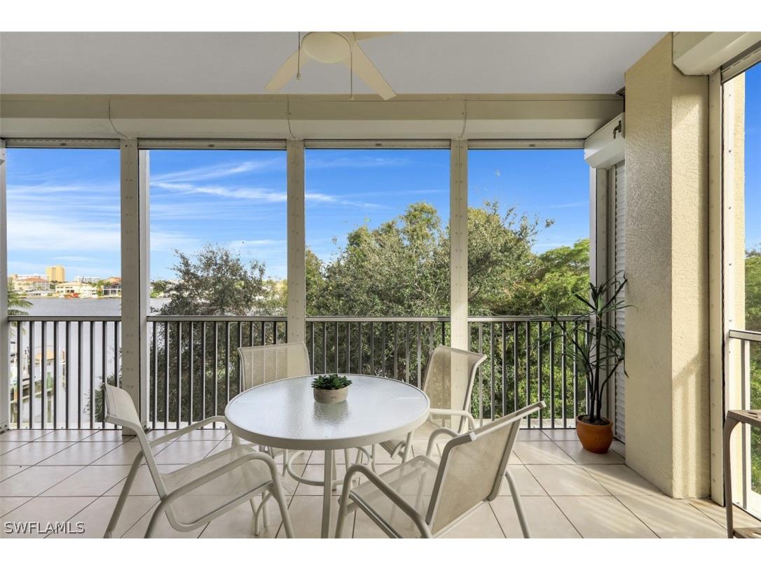 450 Launch Circle #404 Naples FL 34108 222069785 image1