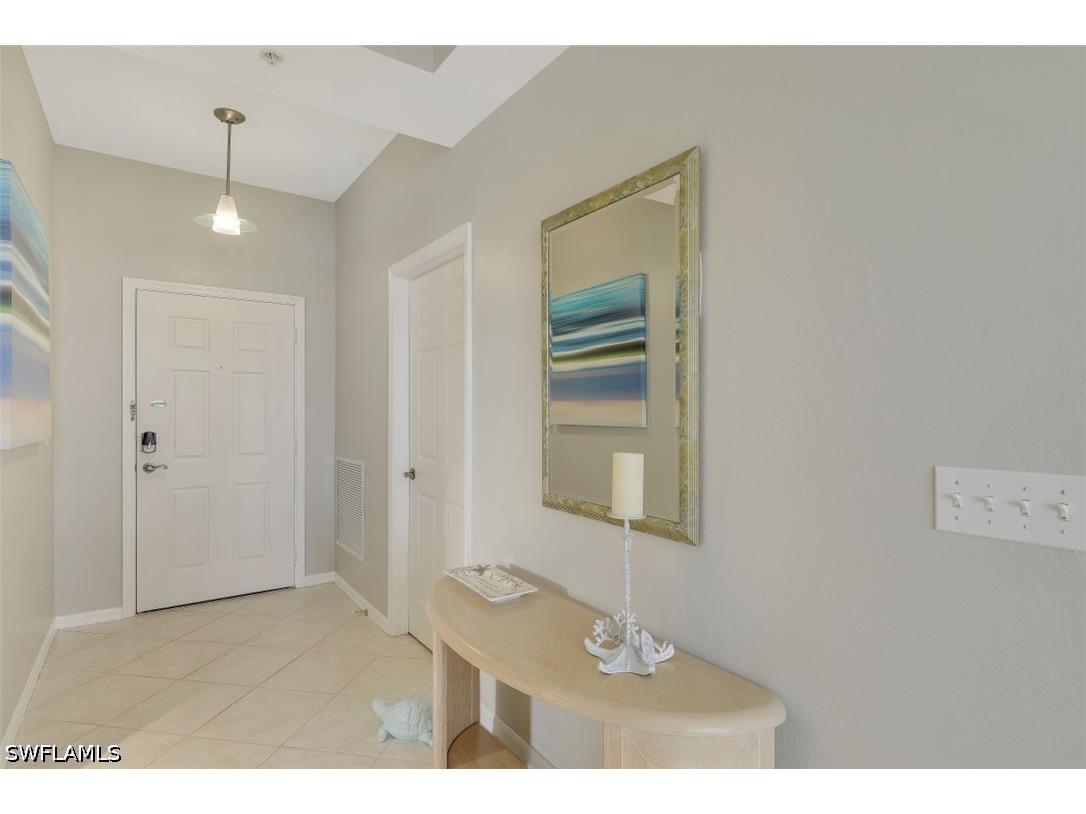 450 Launch Circle #404 Naples FL 34108 226018428 image9