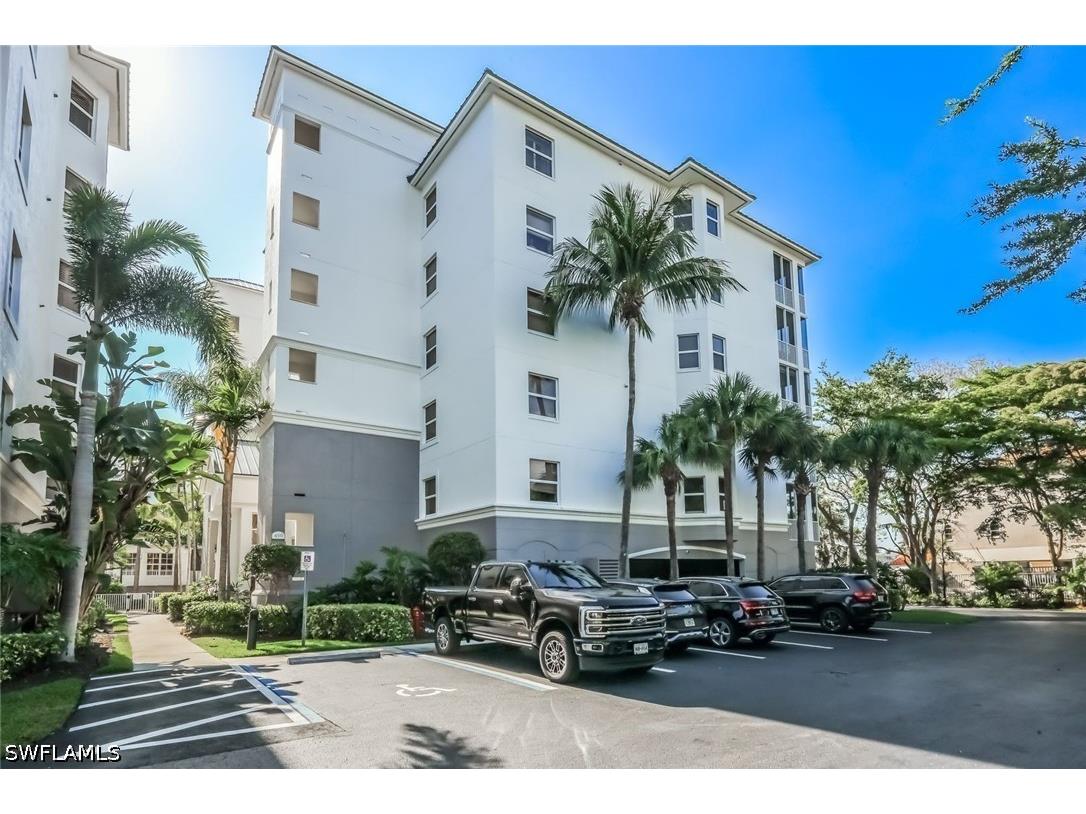 450 Launch Circle #501 Naples FL 34108 226016704 image34