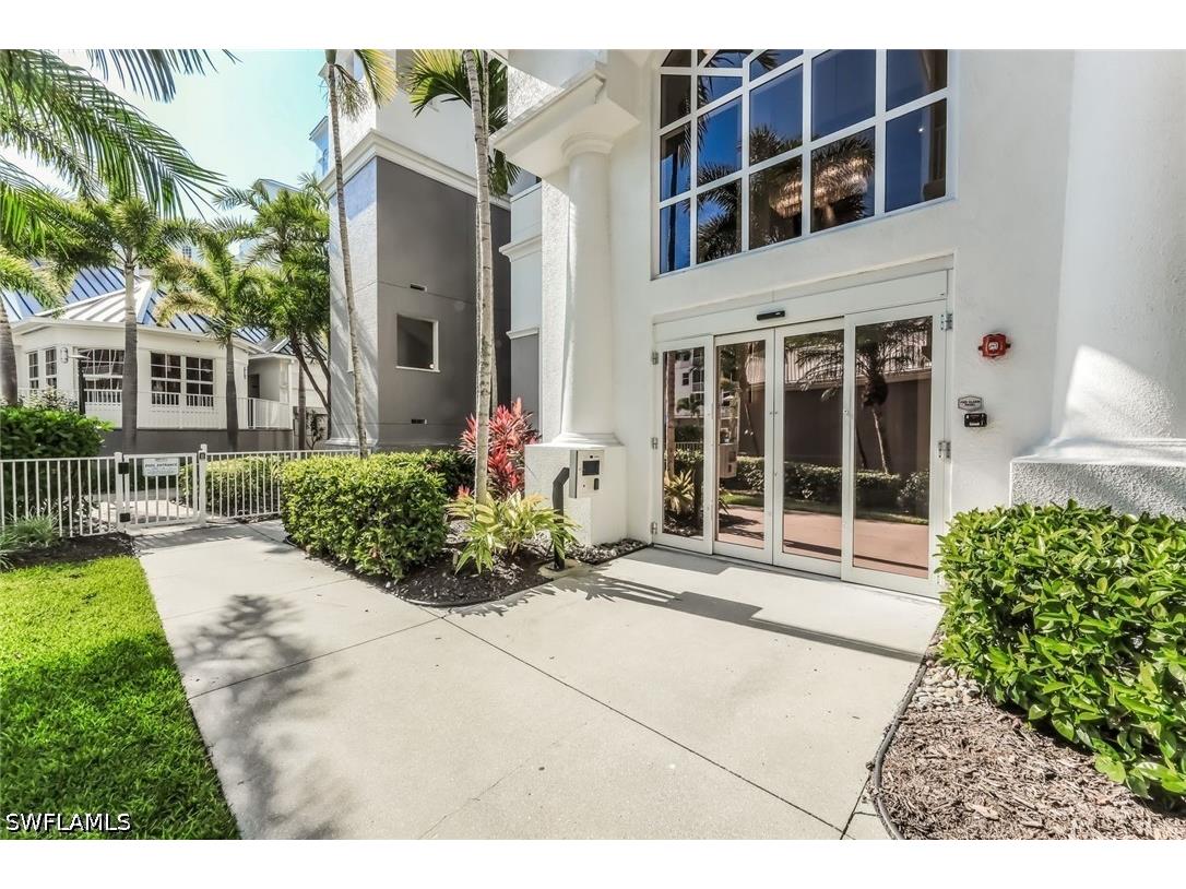 450 Launch Circle #501 Naples FL 34108 226016704 image36