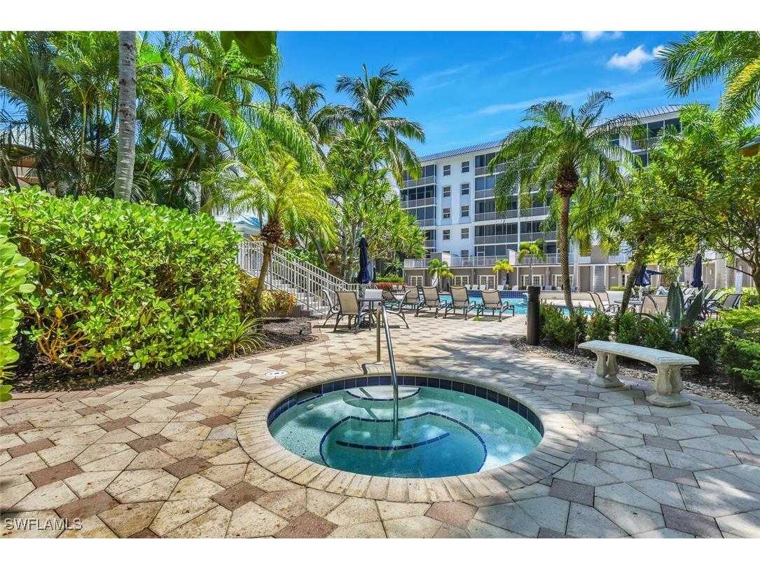 450 Launch Circle #602 Naples FL 34108 225064598 image27