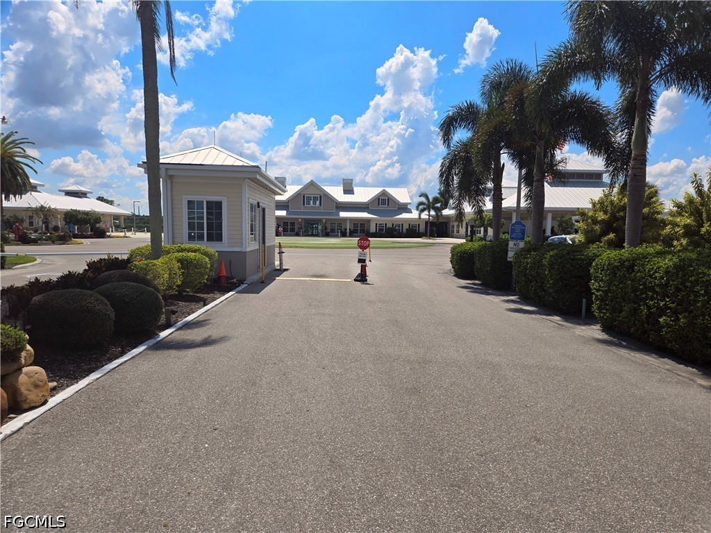 450 N Snead Drive North Fort Myers FL 33903 2026014820 image32