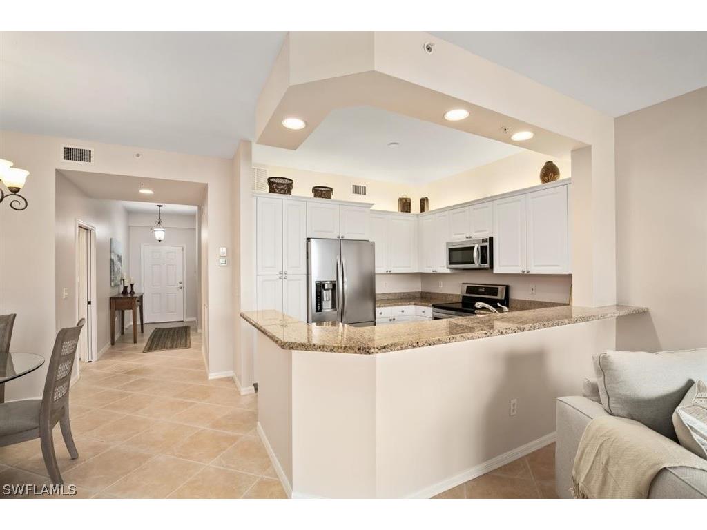 450 Launch Circle #203 Naples FL 34108 222069759 image1