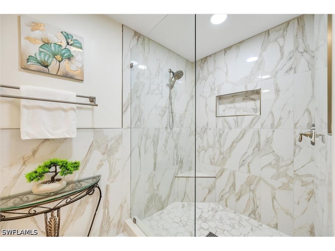 4500 Botanical Place Circle #301 Naples FL 34112 226012765 image32