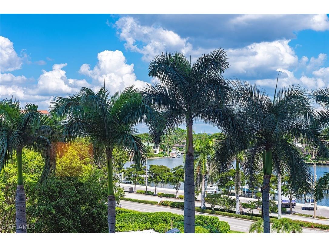 4501 Gulf Shore Boulevard N #404 Naples FL 34103 225076970 image17