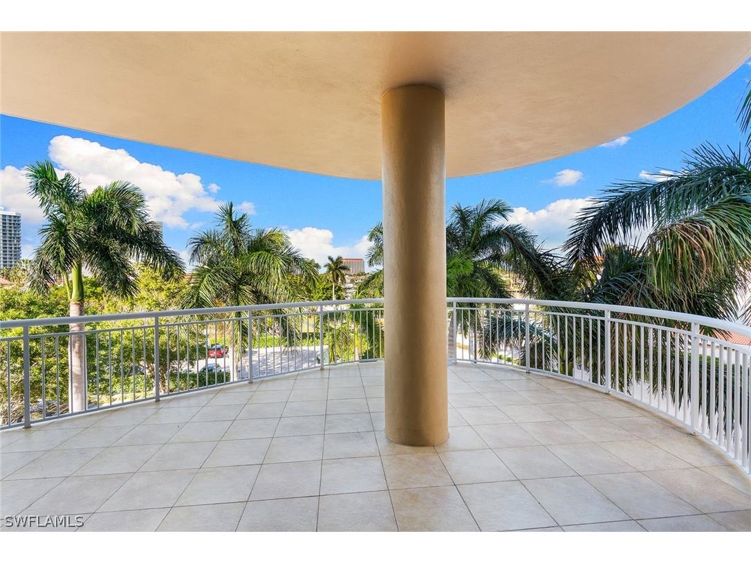 4501 Gulf Shore Boulevard N #405 Naples FL 34103 226006166 image13