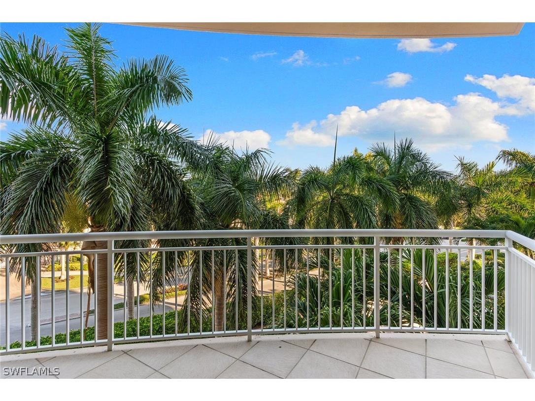 4501 Gulf Shore Boulevard N #405 Naples FL 34103 226006166 image26