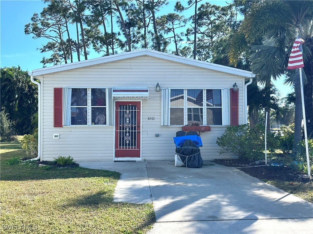 4501 Jefferson Davis Boulevard E Estero FL 33928 226001528 image1