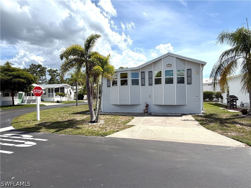 4501 Robert E Lee Boulevard E Estero FL 33928 226014483 image1