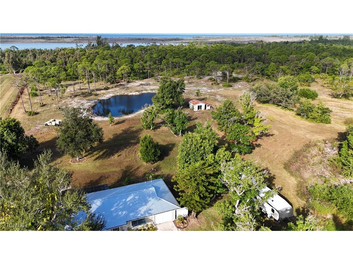 4501 Royal Palm Ranch Drive Saint James City FL 33956 2025024675 image2