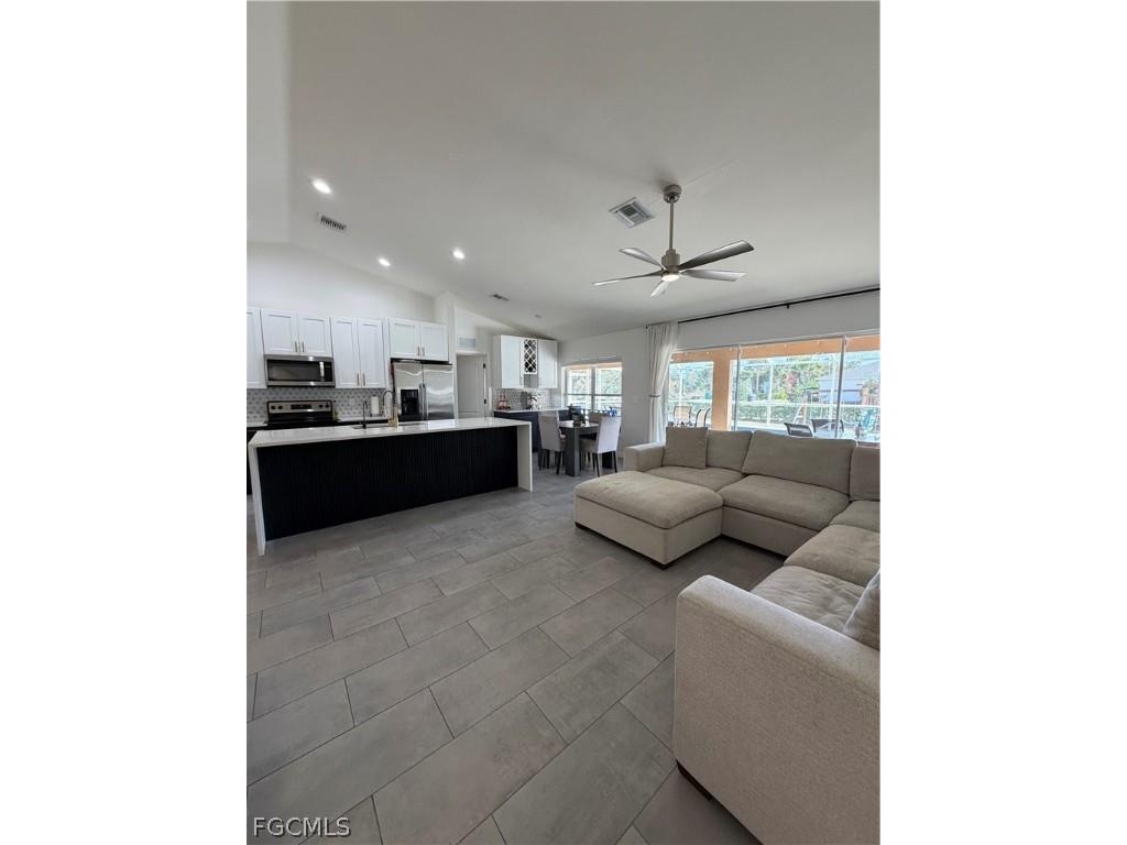 4503 5th Street W Lehigh Acres FL 33971 2026009332 image2