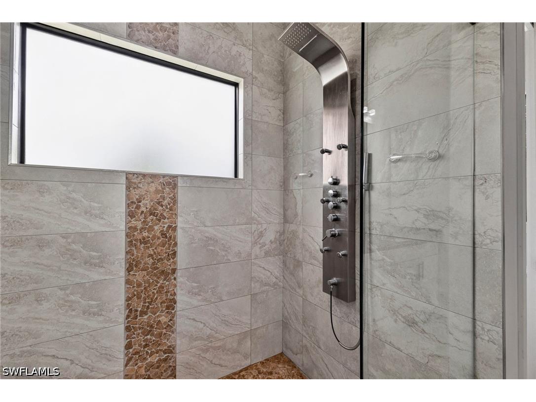 4504 16th Street NE Naples FL 34120 226020494 image9