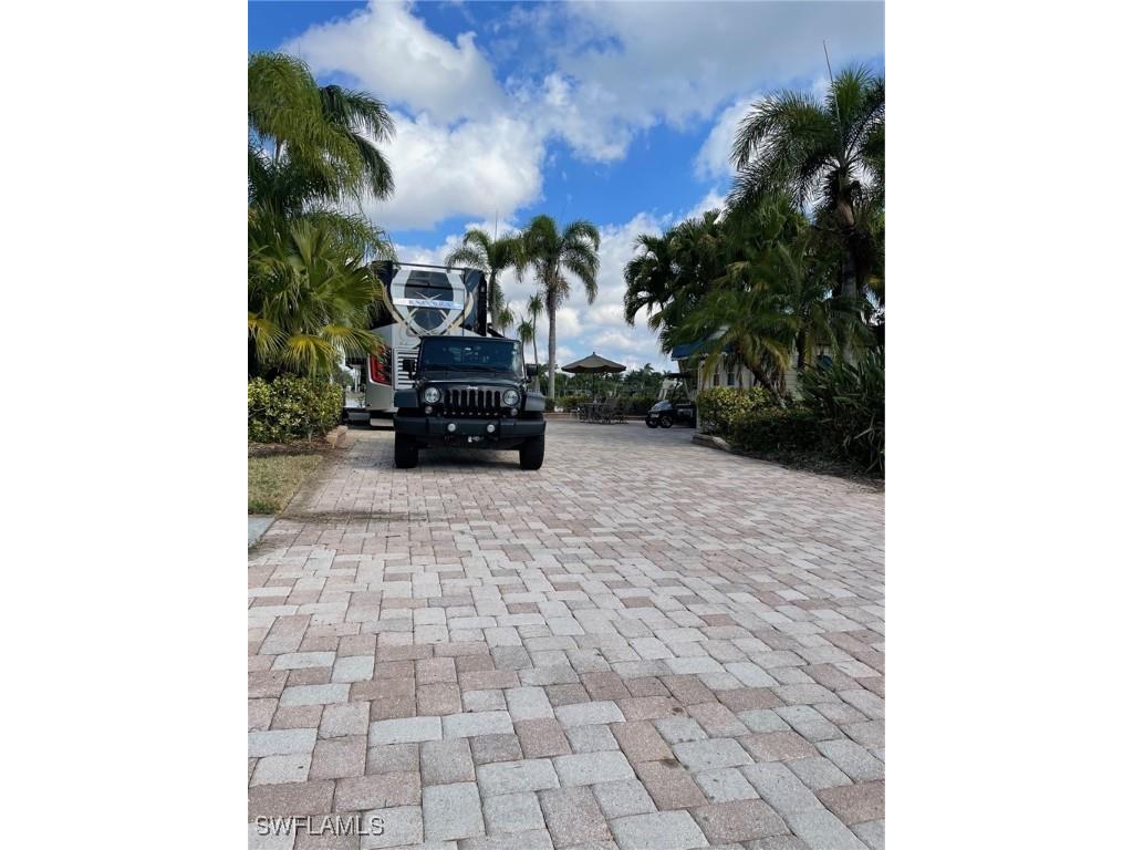 4505 Southern Breeze Drive Naples FL 34114 225073599 image1