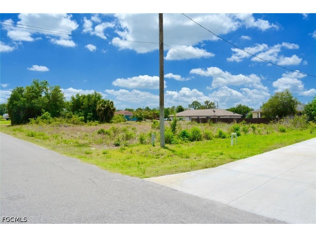 4505/4507 27th Street SW Lehigh Acres FL 33973 2026020049 image1