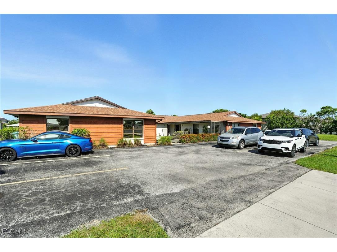4508 Santa Barbara Boulevard #102 Cape Coral FL 33914 2025007634 image2
