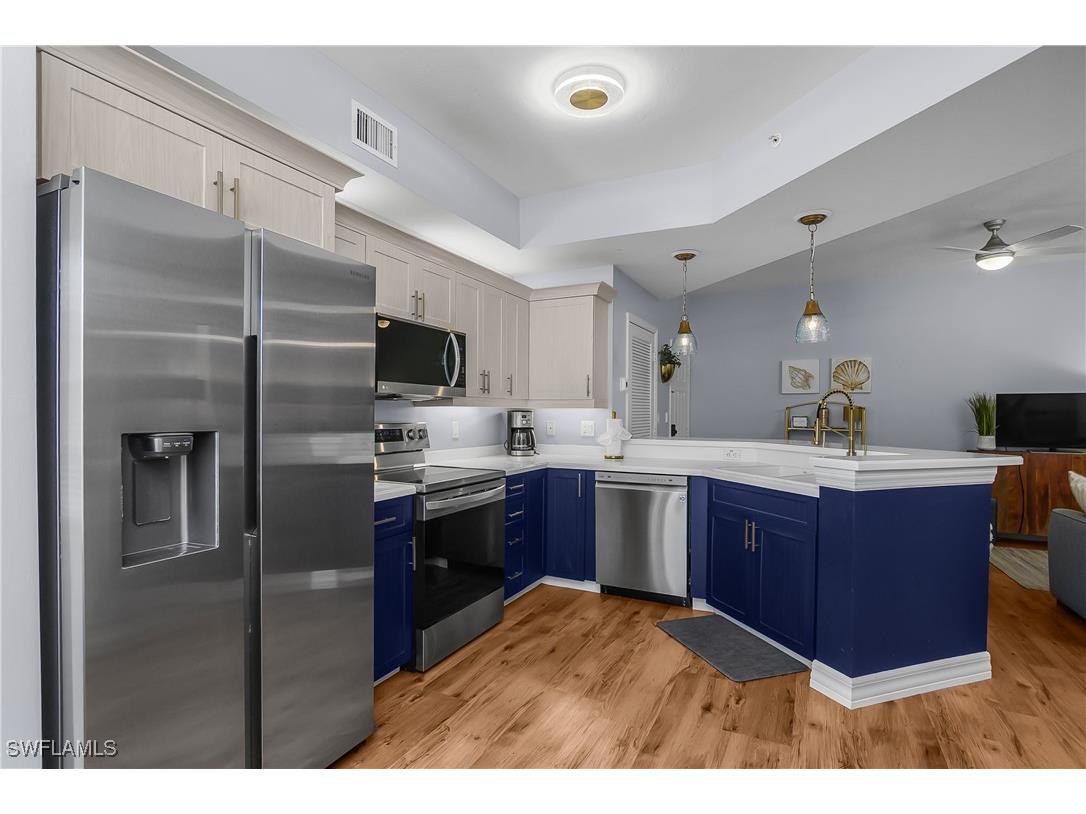 451 Bayfront Place #5201 Naples FL 34102 225084280 image15
