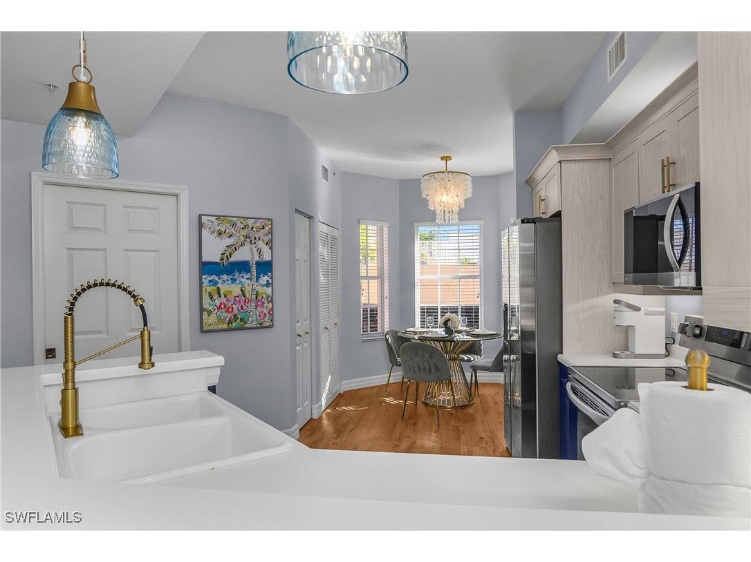 451 Bayfront Place #5201 Naples FL 34102 225084280 image17