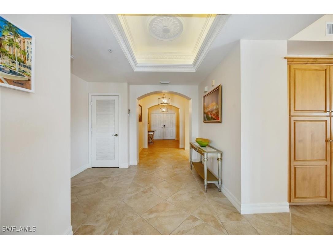 451 Bayfront Place #5207 Naples FL 34102 225073241 image2