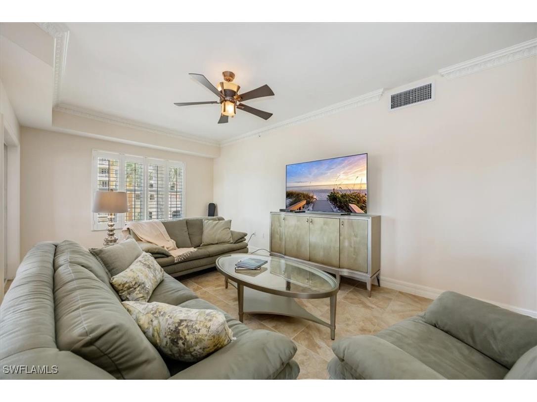 451 Bayfront Place #5207 Naples FL 34102 225073241 image3