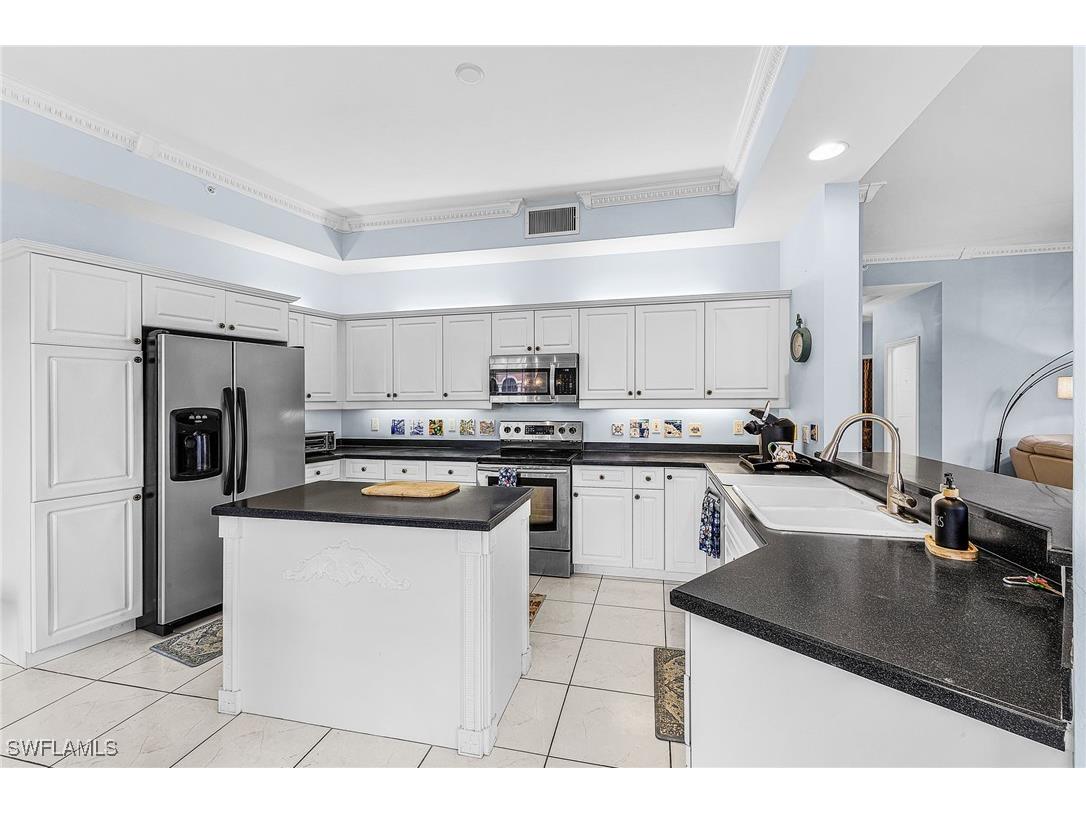 451 Bayfront Place #5503 Naples FL 34102 225082187 image5