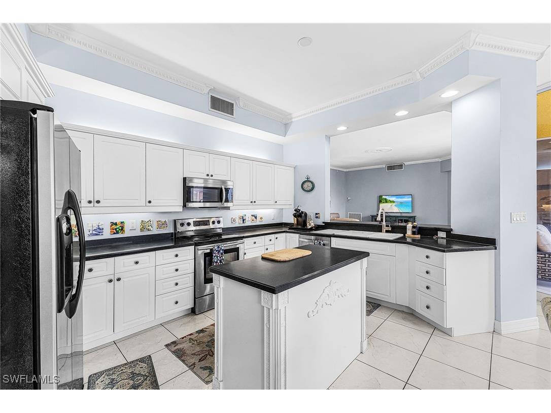 451 Bayfront Place #5503 Naples FL 34102 225082187 image6