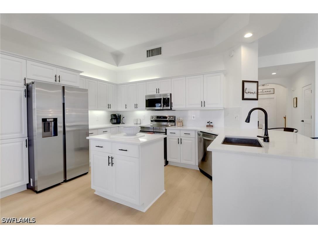 451 Bayfront Place #5505 Naples FL 34102 226012740 image3