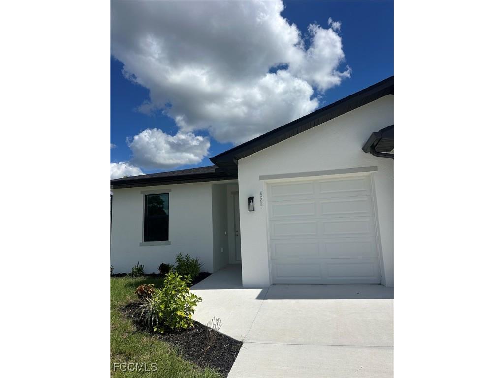 451 Bell Boulevard Lehigh Acres FL 33974 2025016824 image1