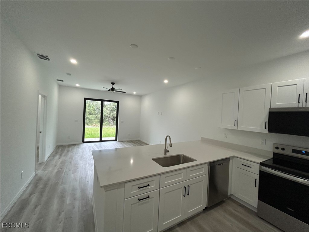 451 Bell Boulevard Lehigh Acres FL 33974 2025016824 image3