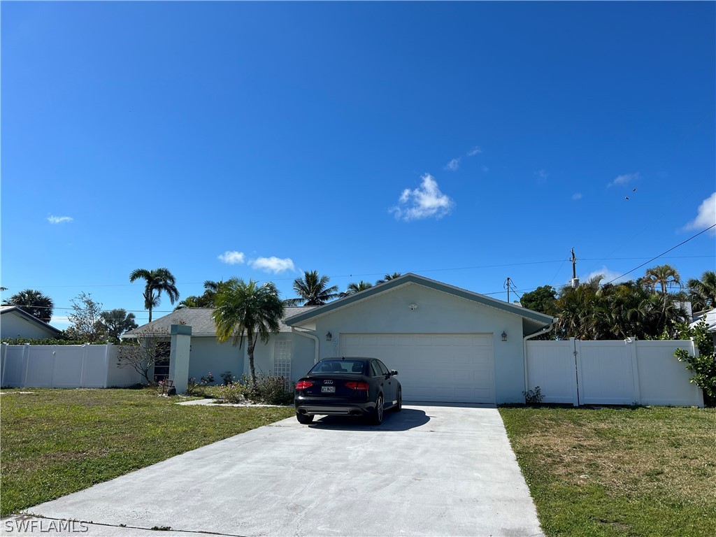 451 Golfview Drive Naples FL 34110 223009498 image1