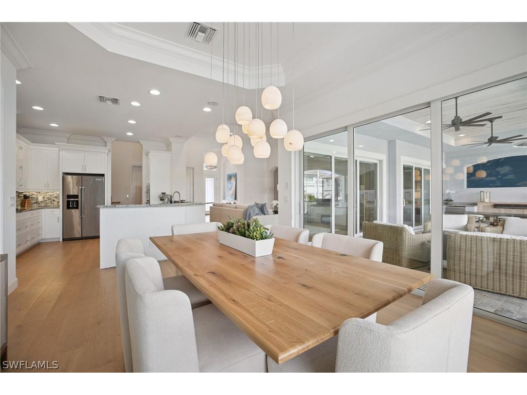 451 Oak Avenue Naples FL 34108 226009611 image4