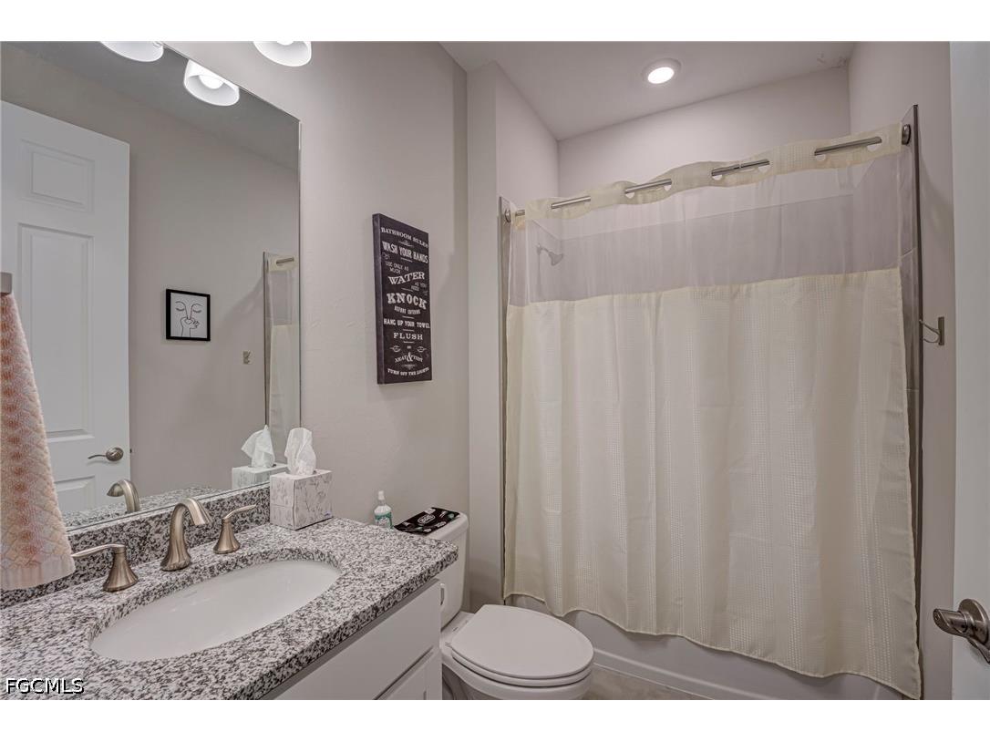 451 Spring Hill Lake Loop Cape Coral FL 33993 2026015805 image15