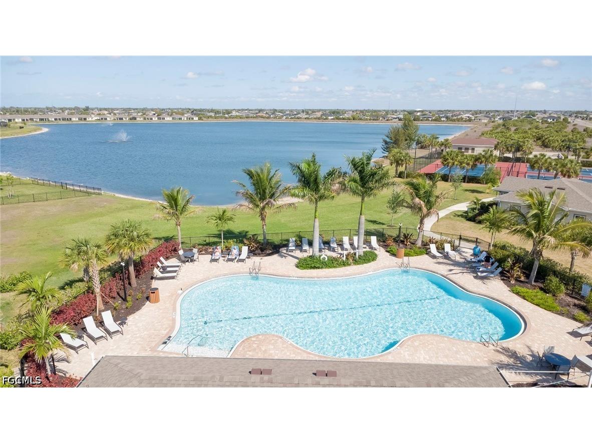 451 Spring Hill Lake Loop Cape Coral FL 33993 2026015805 image22
