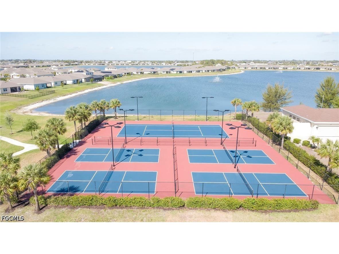 451 Spring Hill Lake Loop Cape Coral FL 33993 2026015805 image23