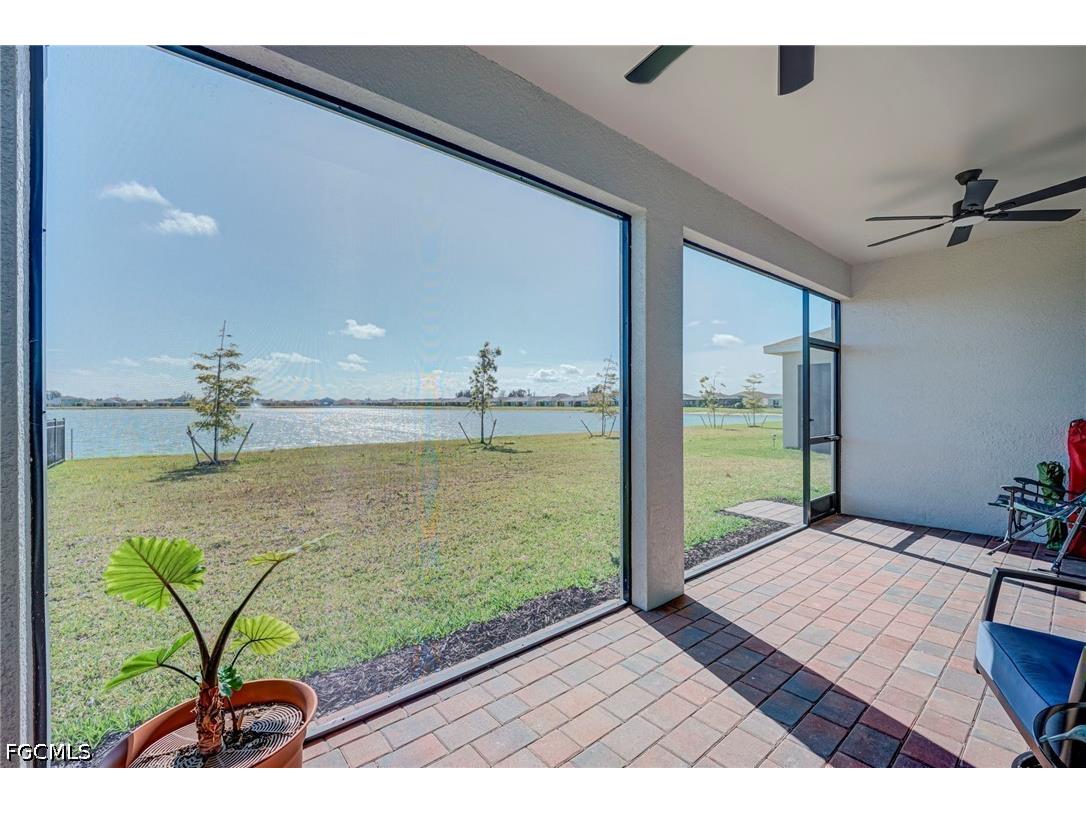 451 Spring Hill Lake Loop Cape Coral FL 33993 2026015805 image3