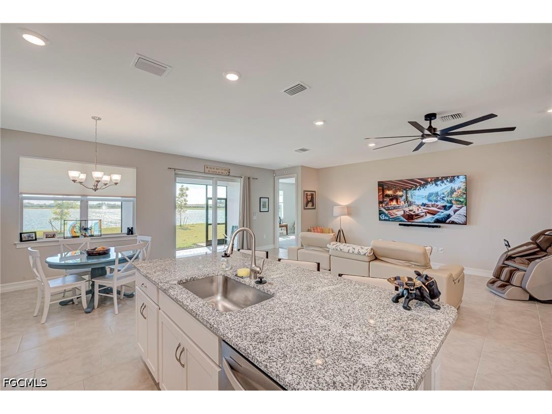 451 Spring Hill Lake Loop Cape Coral FL 33993 2026015805 image7