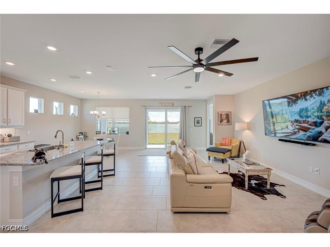 451 Spring Hill Lake Loop Cape Coral FL 33993 2026015805 image8